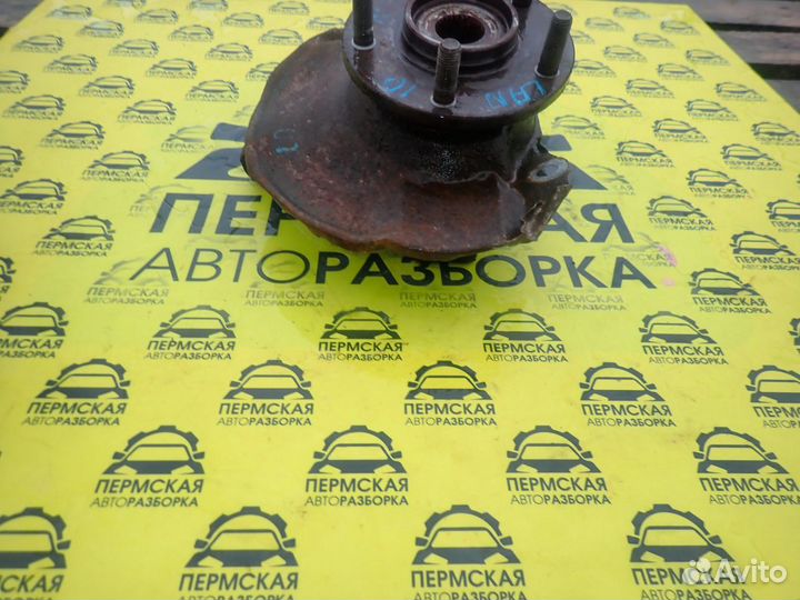 Кулак передний правый Mitsubishi Lancer 10 X