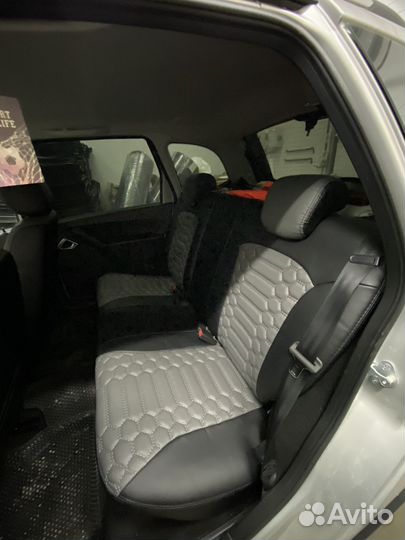 Чехлы для автомобиля на сиденья