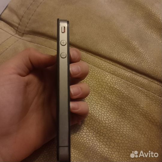 iPhone 4S, 32 ГБ