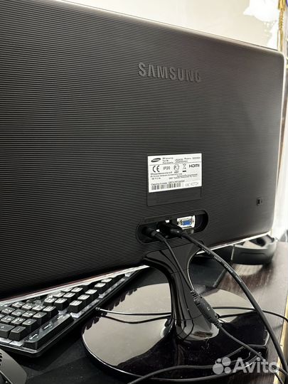 Монитор samsung