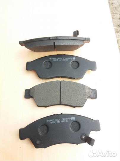 Suzuki Liana тормозные колодки передние