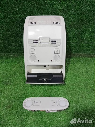 Плафон освещения салона Audi A4 B8 cdhb (1.8T)