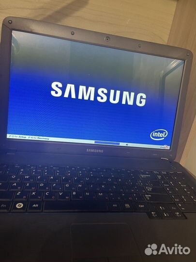 Samsung r528