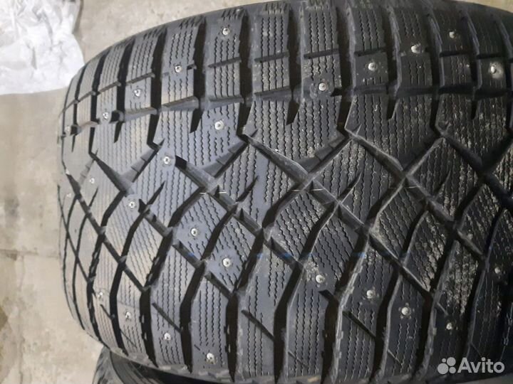 Nitto Therma Spike 315/35 R20 106T