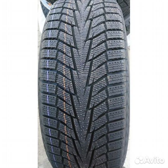 Hankook Winter I'Cept iZ 2 W616 225/60 R16 102T