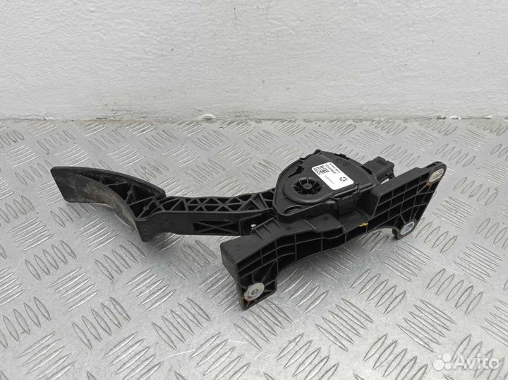 Педаль газа Jeep Grand Cherokee WK2 52124785AE