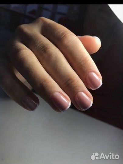 Требуется модель на наращивание ногтей