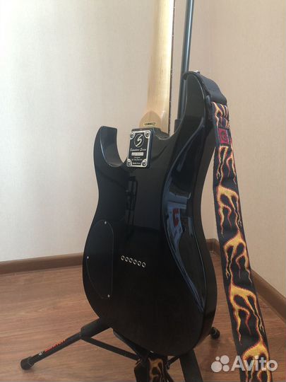 Электронная гитара Greg Bennett