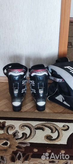 Горнолыжные ботинки