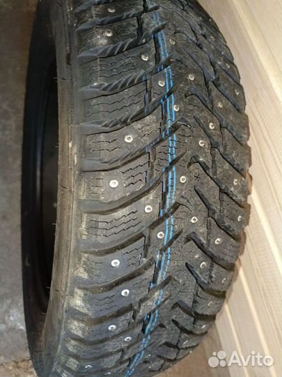 Nokian Tyres Hakkapeliitta 8 185/65 R15