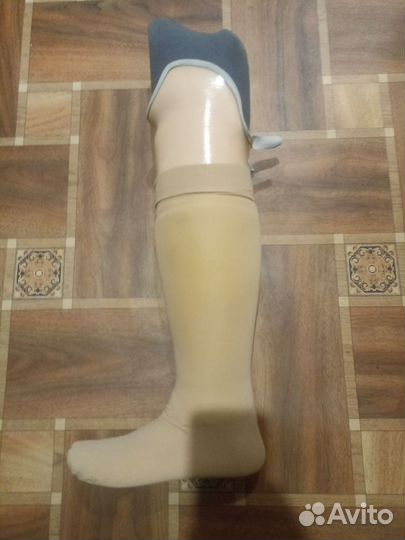 Протез левой ноги