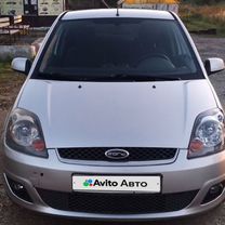 Ford Fiesta 1.6 MT, 2006, 173 000 км, с пробегом, цена 415 000 руб.