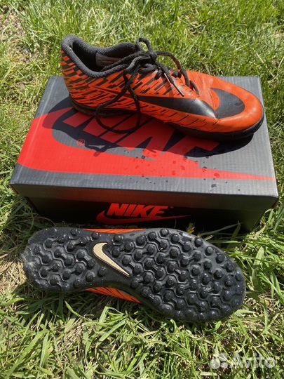 Бутсы футбольные для мальчика Nike