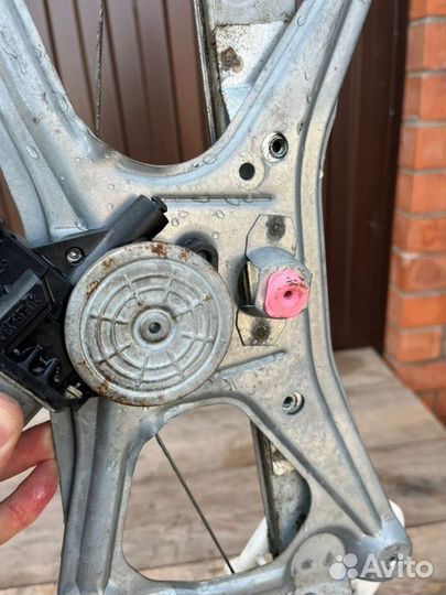 Стеклоподъемник передний левый Honda Civic 4D 1.3