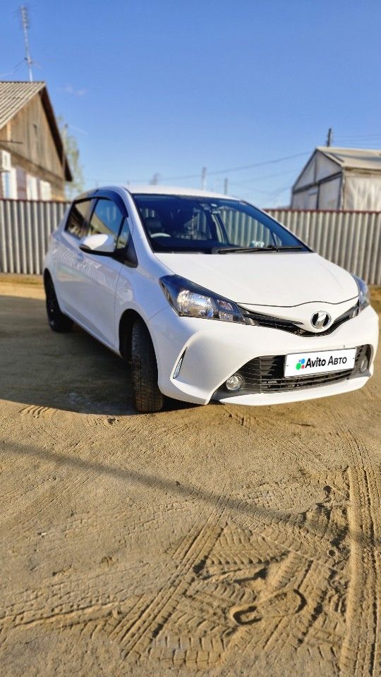 Toyota Vitz: фото владельца