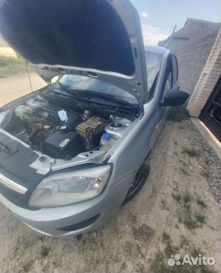 LADA Granta 1.6 МТ, 2015, 301 023 км