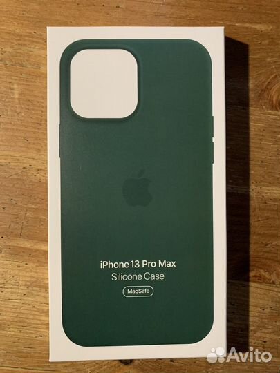 Чехол iPhone 13 Pro Max зелёный