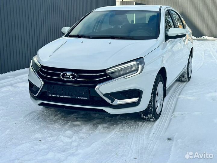 LADA Vesta 1.6 МТ, 2023, 200 км