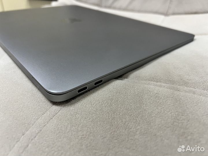 Apple Macbook Pro 13 2017 8/256