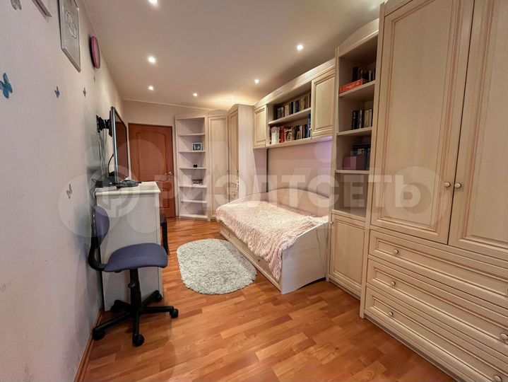 3-к. квартира, 60 м², 4/9 эт.