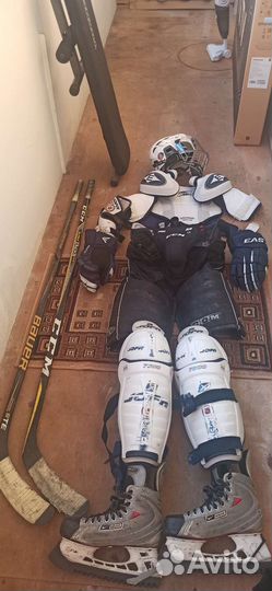 Форма хоккейная на мужика р.52-54, рост 170