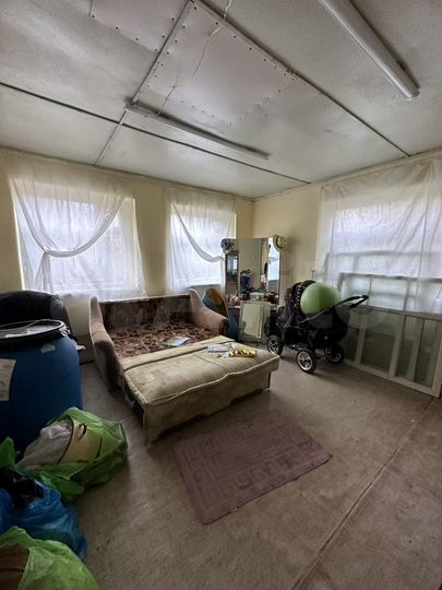 Дом 20 м² на участке 8 сот.