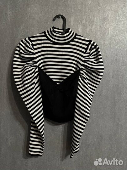 Топик с фонариками на плечах