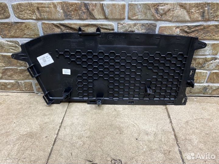 Обшивка салона левая Volvo Xc90 2 2.0 dizel 2017