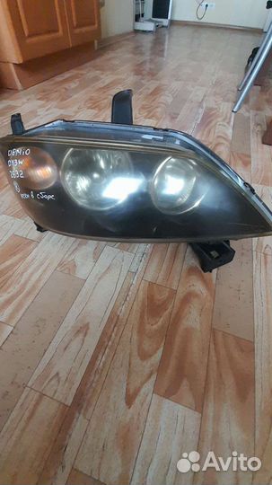 Фара правая Mazda Demio DY3W, P2632