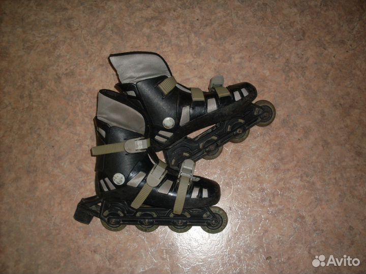 Роликовые коньки