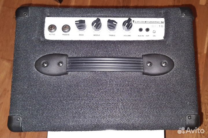 Басовый комбоусилитель Warwick BC 10