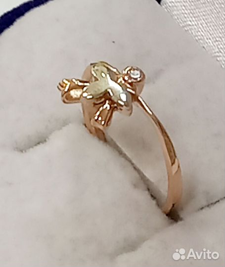 Золотое кольцо с бриллиантом 16,5 р(арт.127128) В9