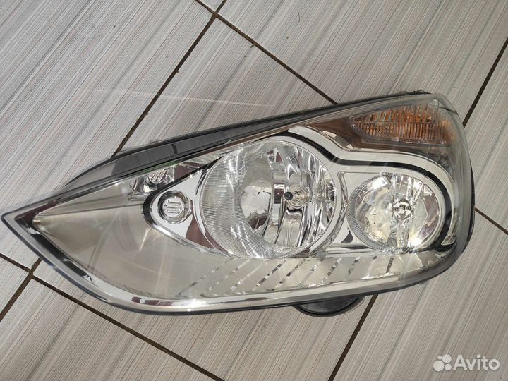 Фара левая Ford S-MAX