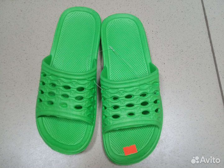 Шлепки женские