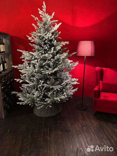 Елка искусственная