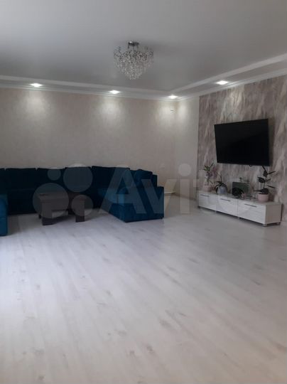 Дом 212 м² на участке 5,9 сот.