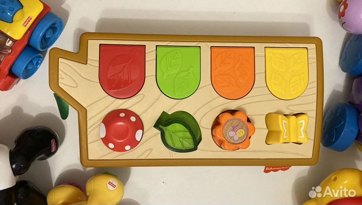 Развивающие игрушки fisher price 0+