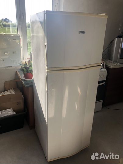 Холодильник whirlpool