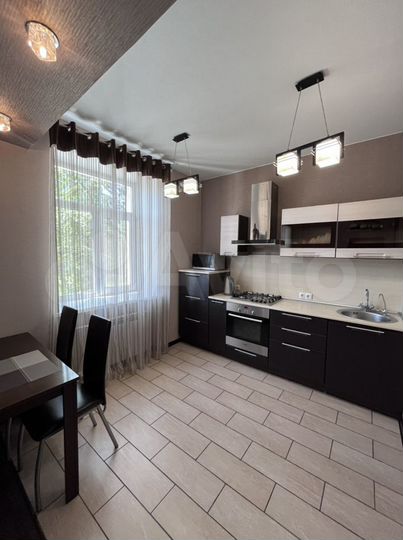 2-к. квартира, 58 м², 2/5 эт.