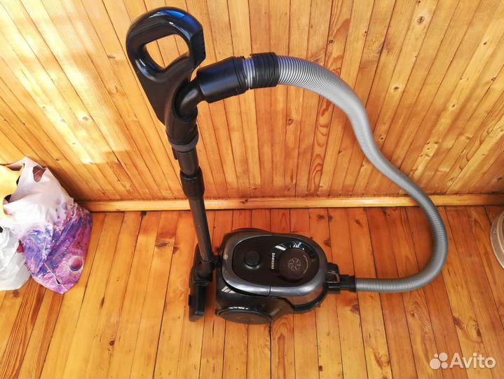 Пылесос Samsung мощный