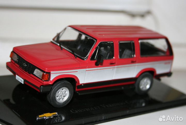Cherolet Veraneio Custom 1993 (модель 1:43)