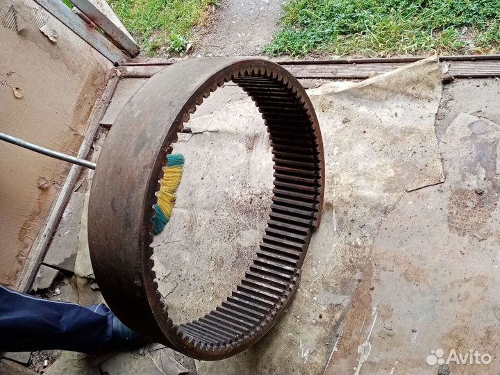 Фронтальный погрузчик