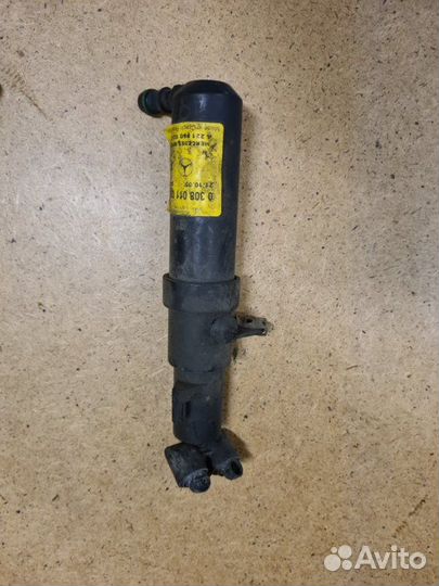 Форсунка омывателя фар правая Mercedes-Benz