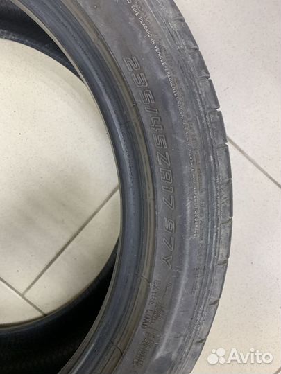 Dunlop SP Sport Maxx 050+ 235/45 R17 97Y