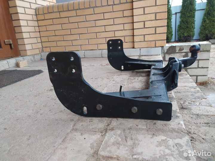 Фаркоп Ford Transit Custom