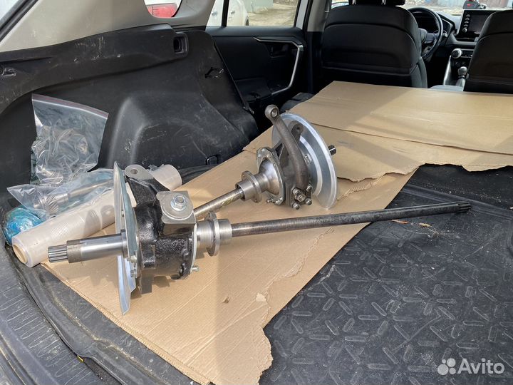 Кулак поворотный УАЗ 3163 Патриот со шрусом