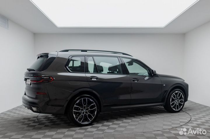 BMW X7 3.0 AT, 2024, 10 км