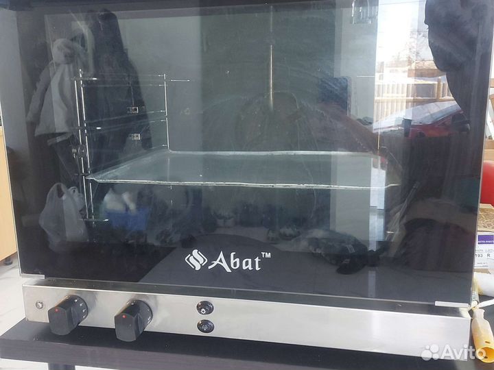 Конвекцыонная печь духовая с функцией подачи пара