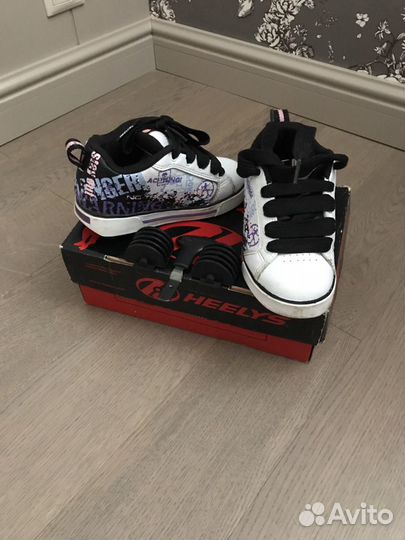 Роликовые кроссовки