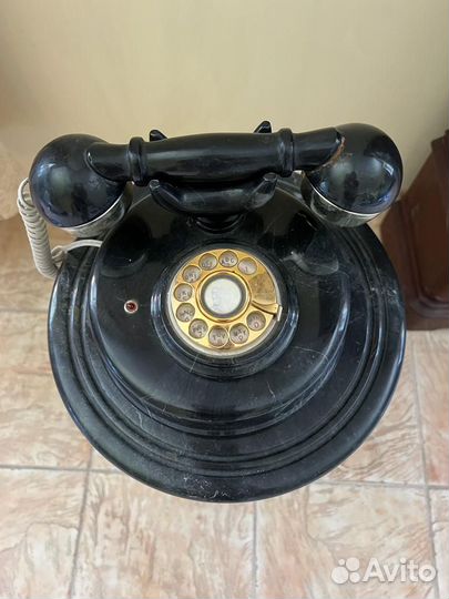 Подставка с телефоном из оникса